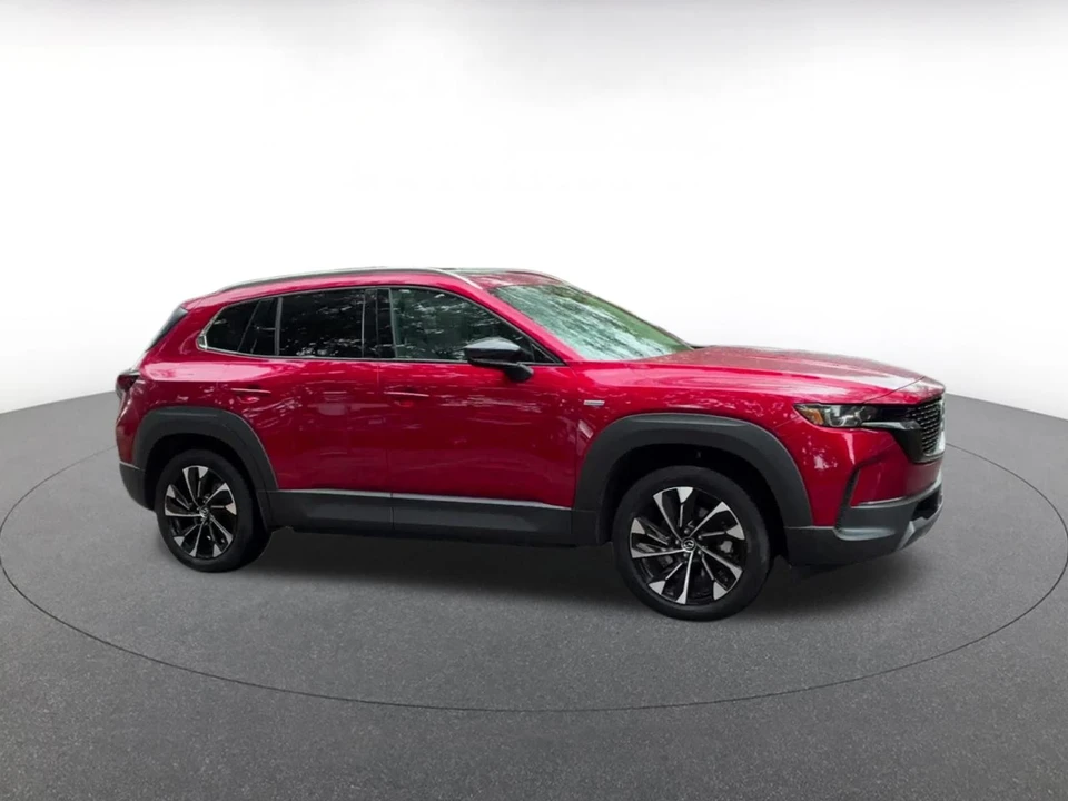 2025 Mazda CX-50 - Image 2 of 31