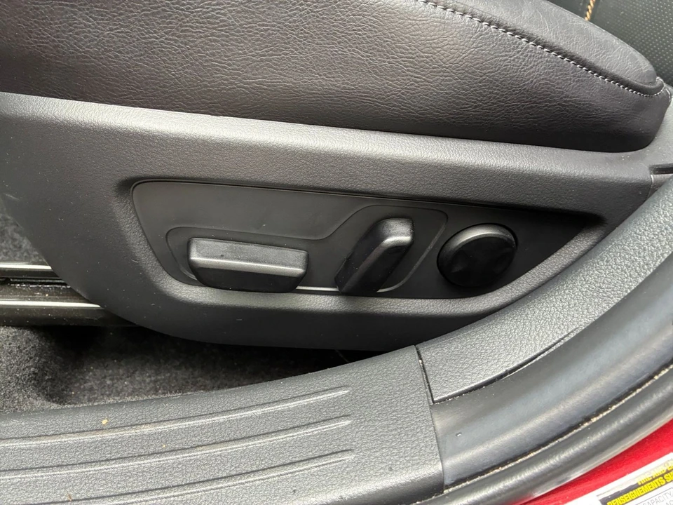 2025 Mazda CX-50 - Image 19 of 31