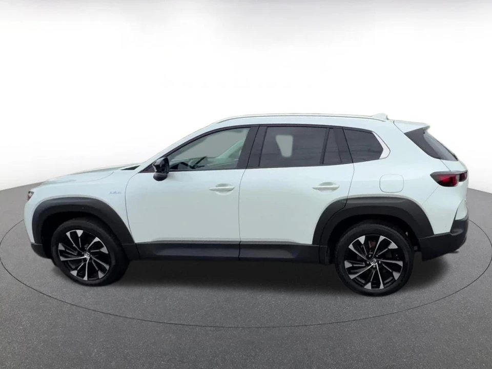 2025 Mazda CX-50 - Image 9 of 31