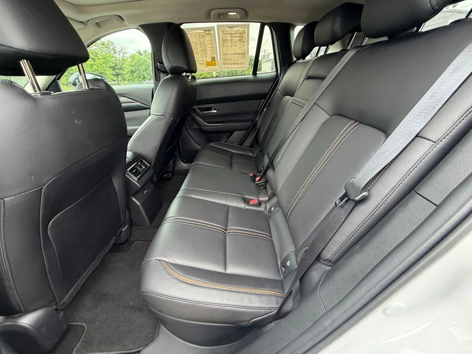 2025 Mazda CX-50 - Image 29 of 31