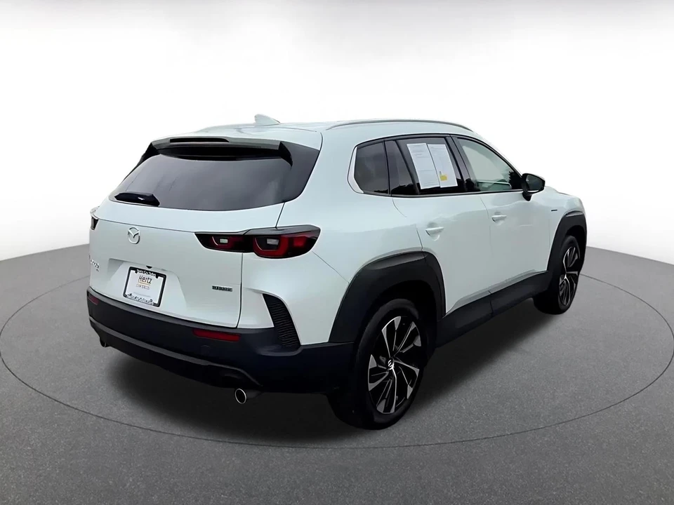 2025 Mazda CX-50 - Image 16 of 31