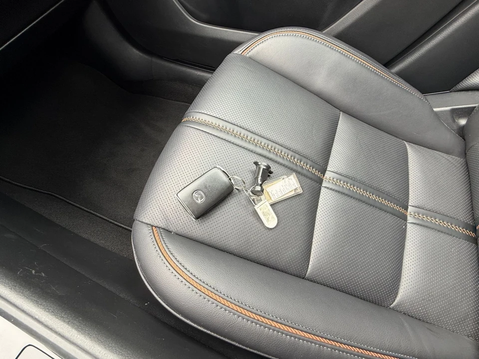 2025 Mazda CX-50 - Image 23 of 31