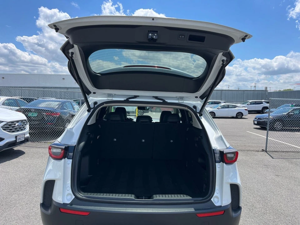 2025 Mazda CX-50 - Image 30 of 31