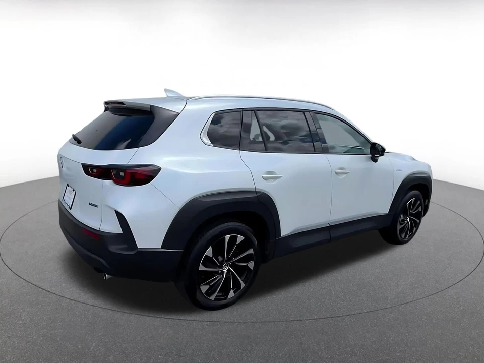 2025 Mazda CX-50 - Image 14 of 31