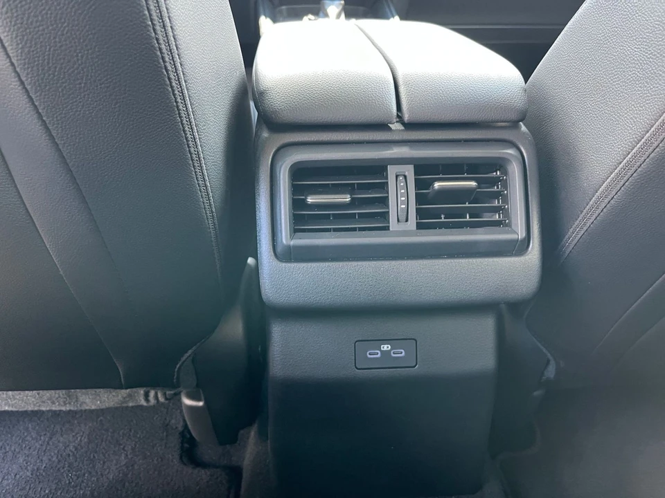 2025 Mazda CX-50 - Image 22 of 31