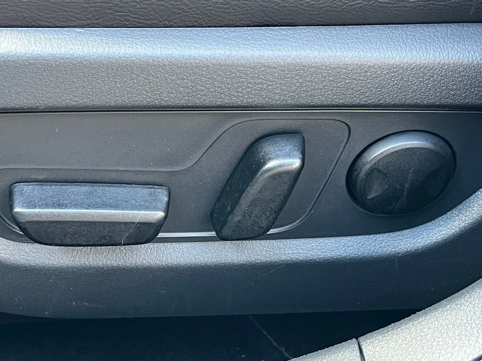 2025 Mazda CX-50 - Image 20 of 31