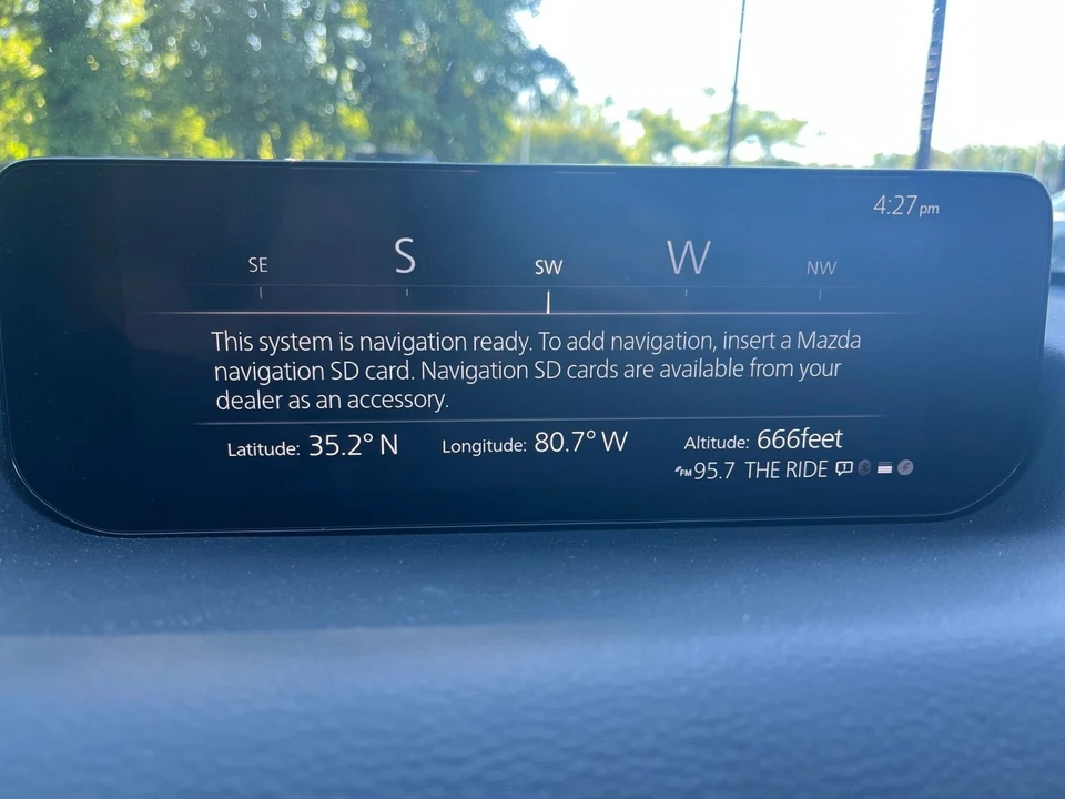 2025 Mazda CX-50 - Image 18 of 31