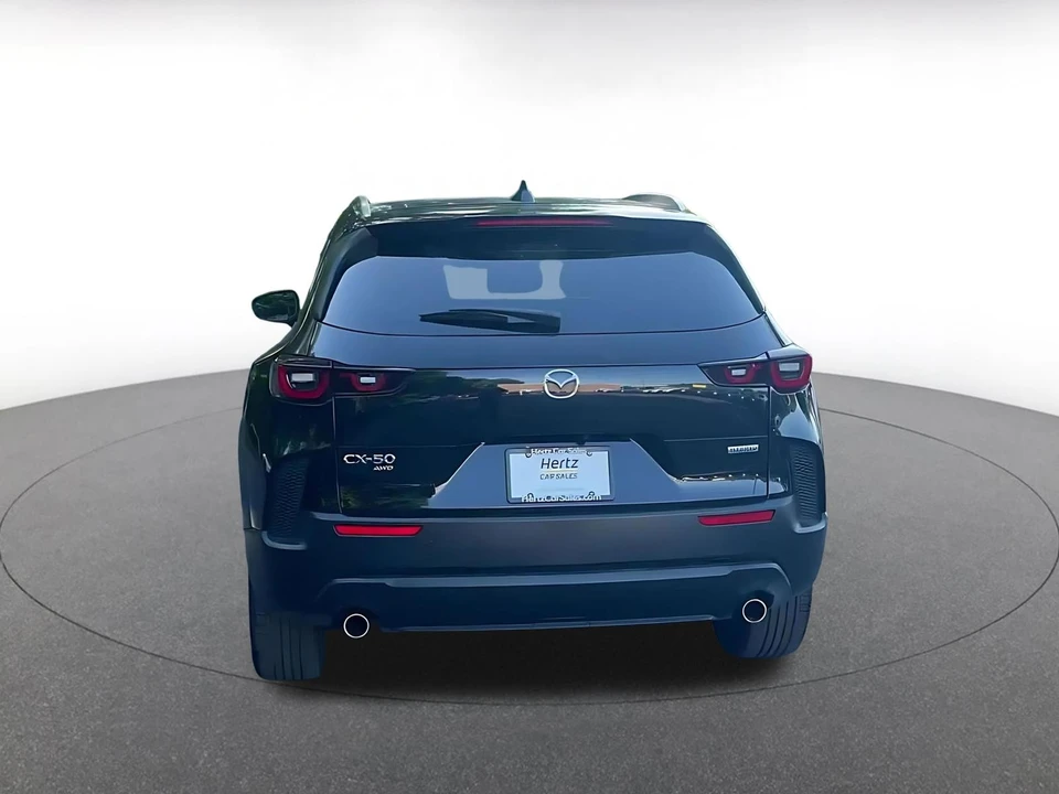 2025 Mazda CX-50 - Image 13 of 31