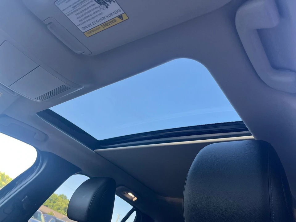 2025 Mazda CX-50 - Image 28 of 31
