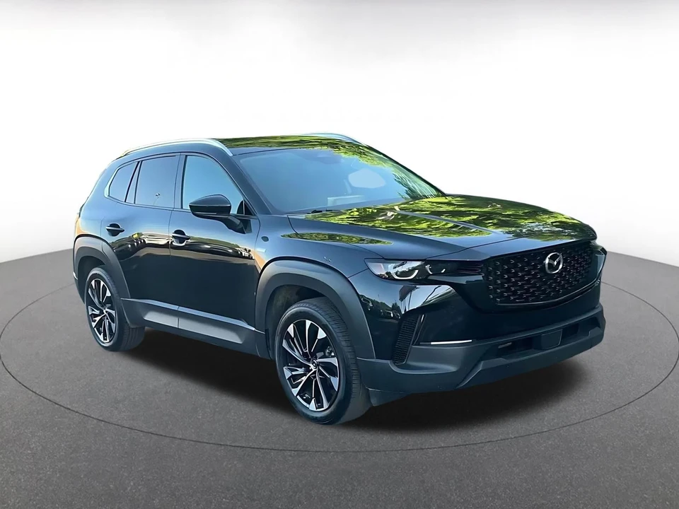 2025 Mazda CX-50 - Image 2 of 31