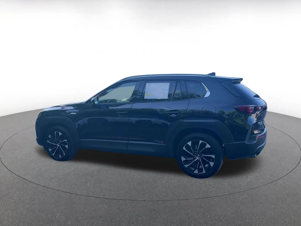 2025 Mazda CX-50 - Image 8 of 31