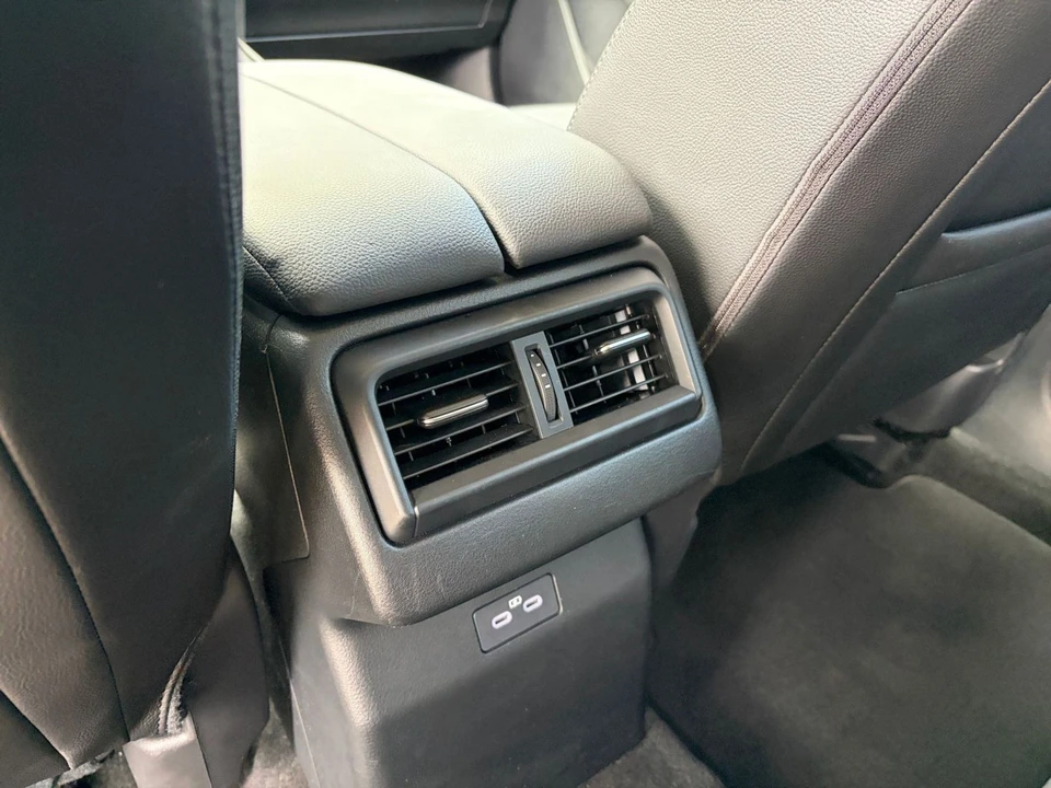 2025 Mazda CX-50 - Image 22 of 31