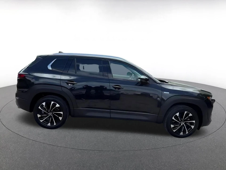 2025 Mazda CX-50 - Image 14 of 31