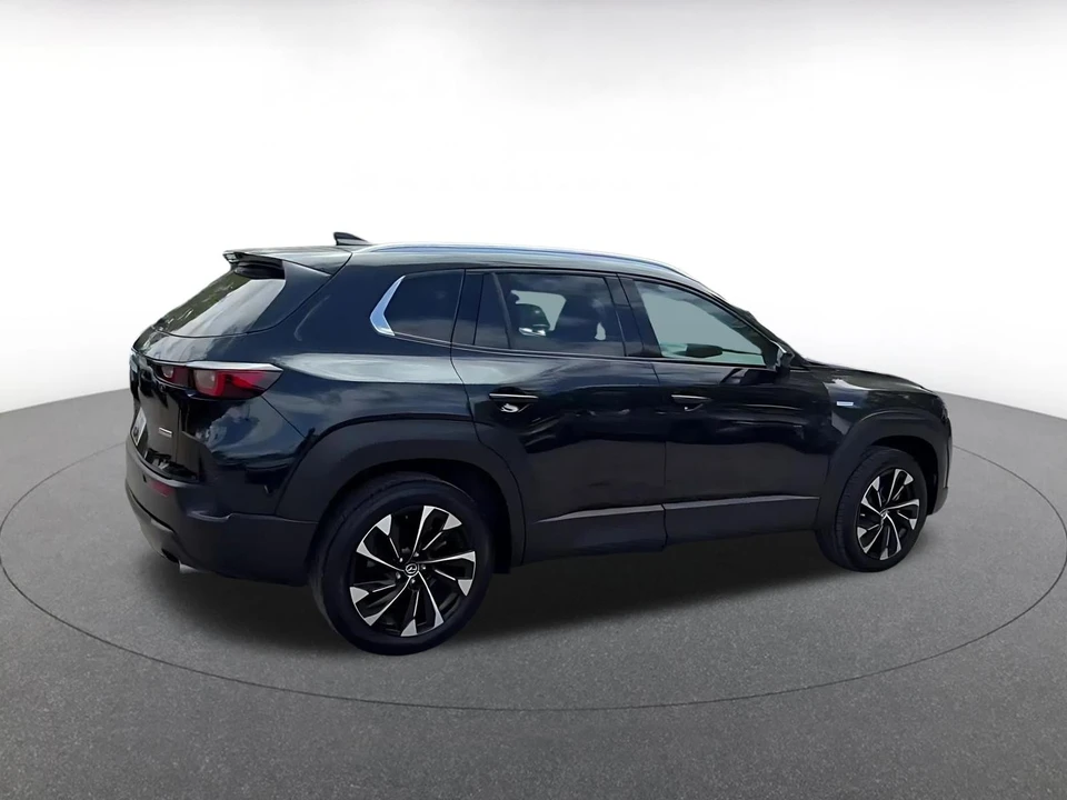2025 Mazda CX-50 - Image 13 of 31