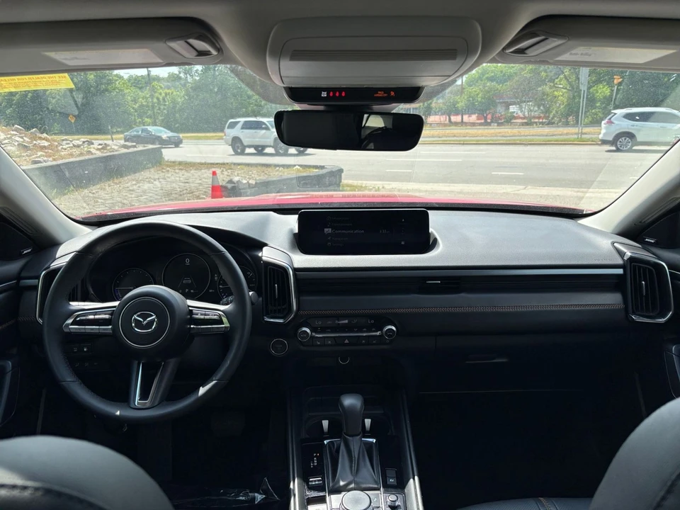 2025 Mazda CX-50 - Image 26 of 31