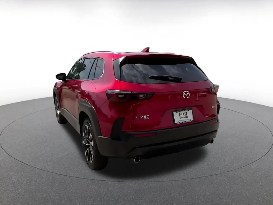 2025 Mazda CX-50 - Image 13 of 31