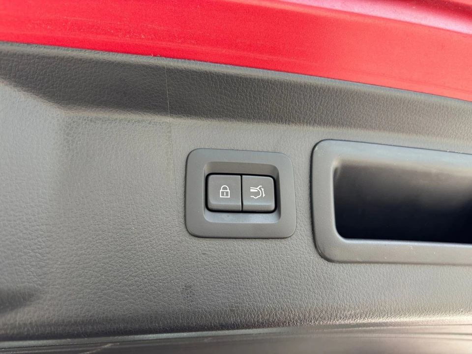 2025 Mazda CX-50 - Image 23 of 31
