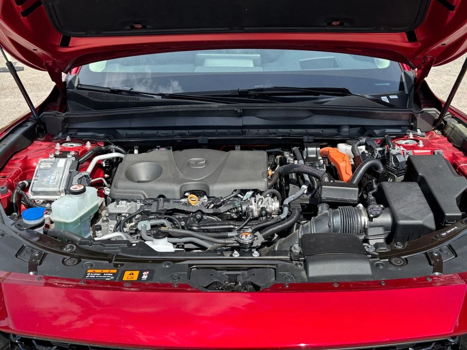 2025 Mazda CX-50 - Image 27 of 31
