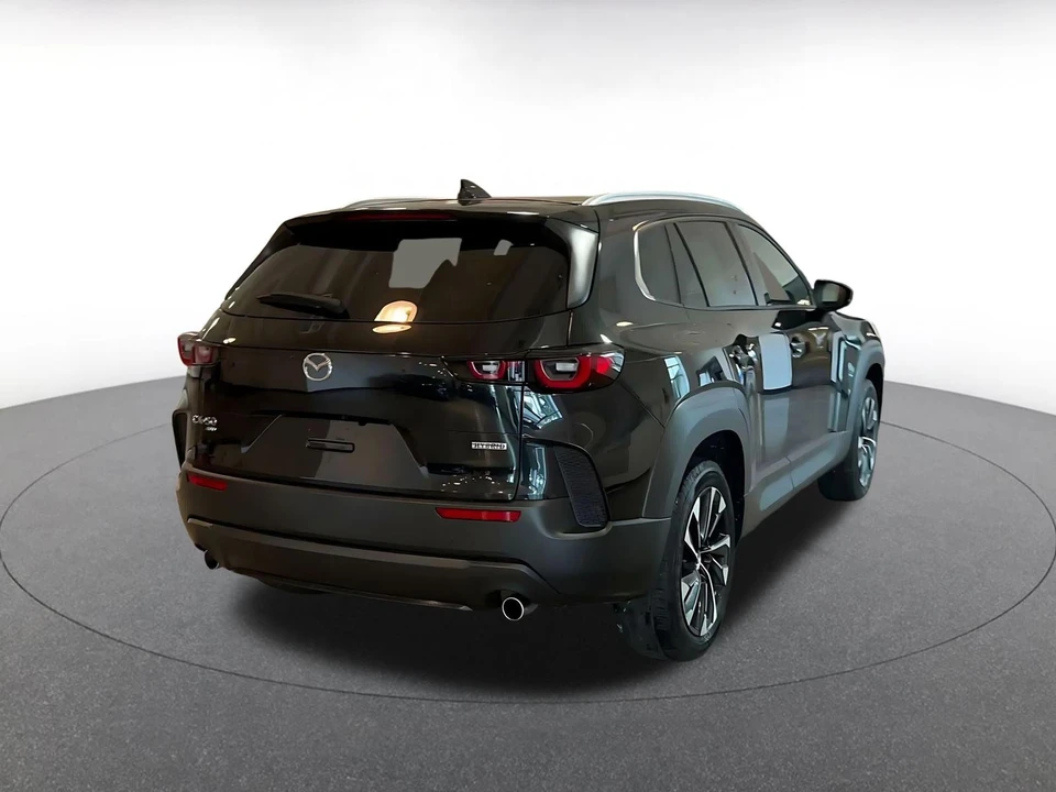 2025 Mazda CX-50 - Image 17 of 31