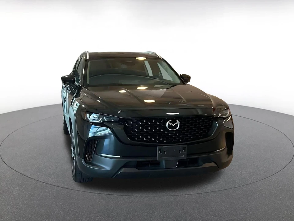 2025 Mazda CX-50 - Image 4 of 31