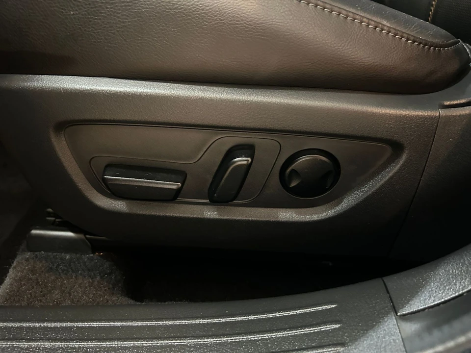 2025 Mazda CX-50 - Image 23 of 31