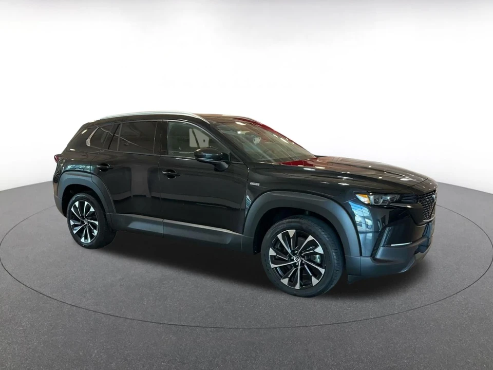 2025 Mazda CX-50 - Image 2 of 31