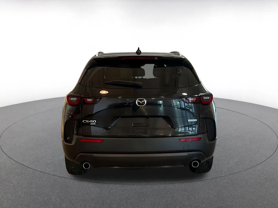 2025 Mazda CX-50 - Image 15 of 31