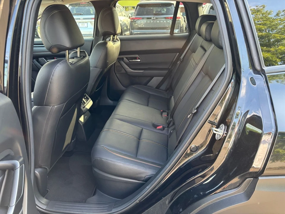 2025 Mazda - Image 24 of 31