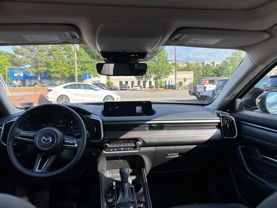 2025 Mazda CX-50 - Image 30 of 31