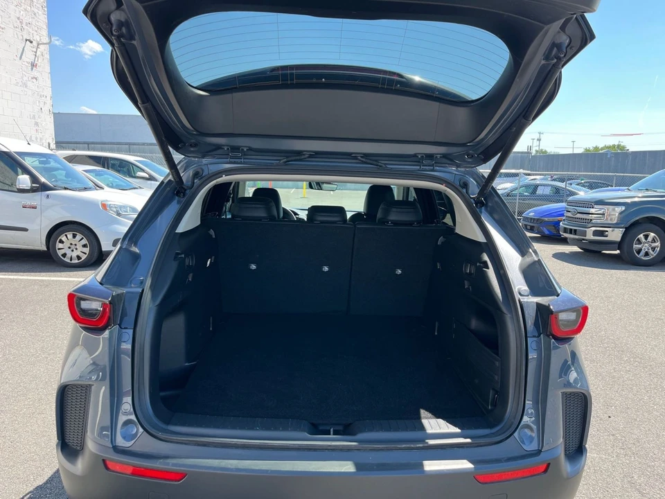 2025 Mazda CX-50 - Image 28 of 31
