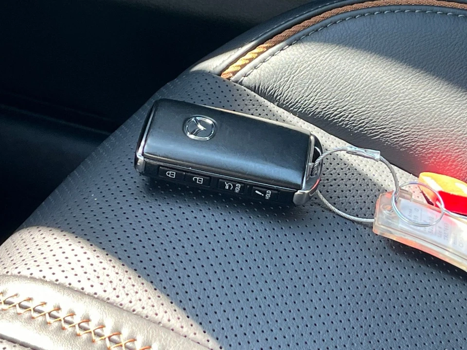 2025 Mazda CX-50 - Image 17 of 31