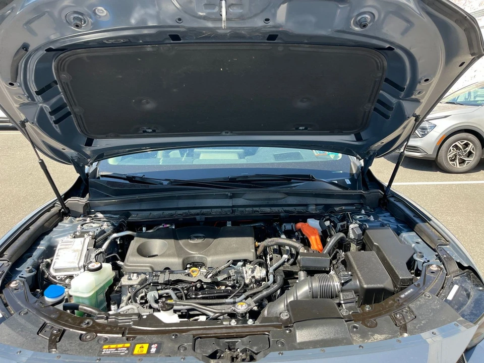 2025 Mazda CX-50 - Image 29 of 31