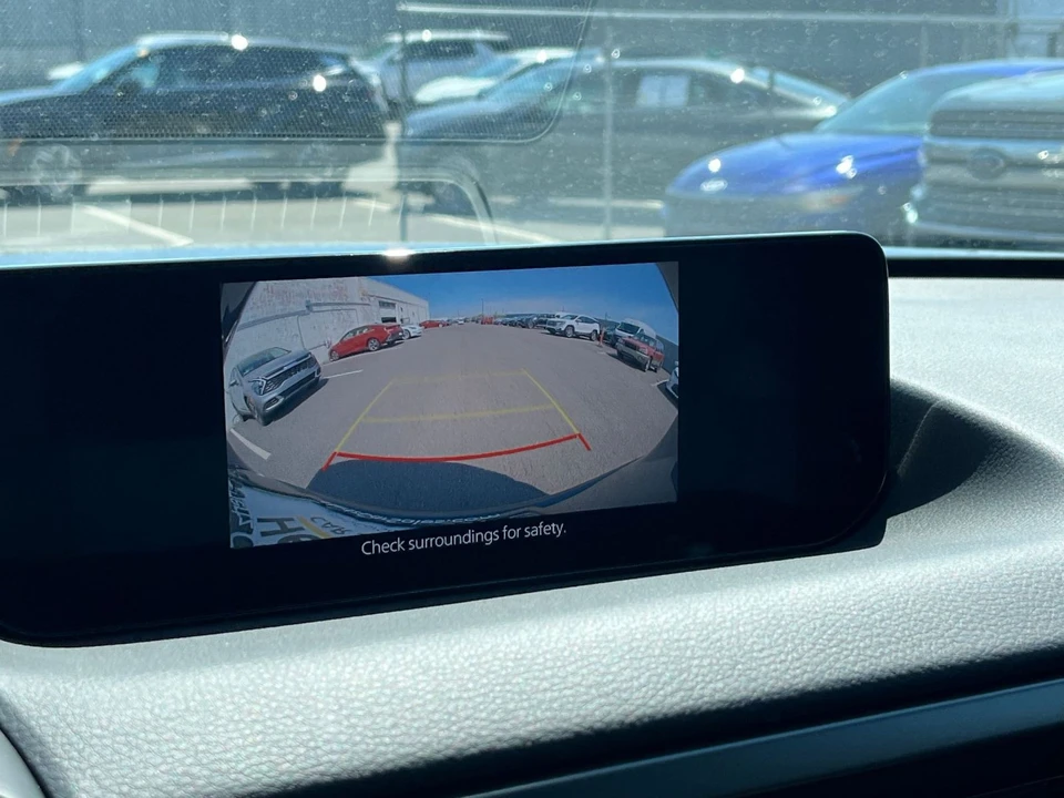2025 Mazda CX-50 - Image 21 of 31
