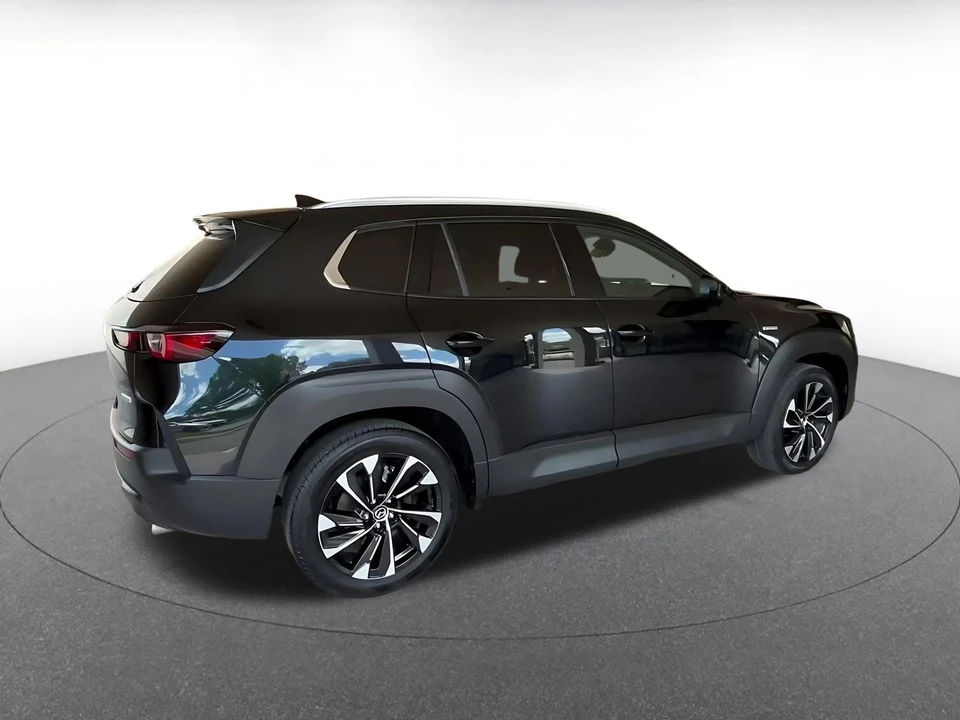 2025 Mazda CX-50 - Image 10 of 31