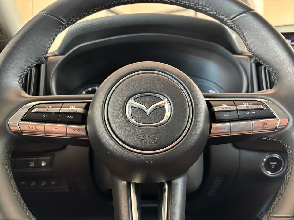 2025 Mazda CX-50 - Image 24 of 31