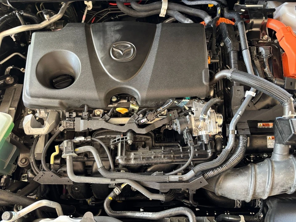 2025 Mazda CX-50 - Image 29 of 31