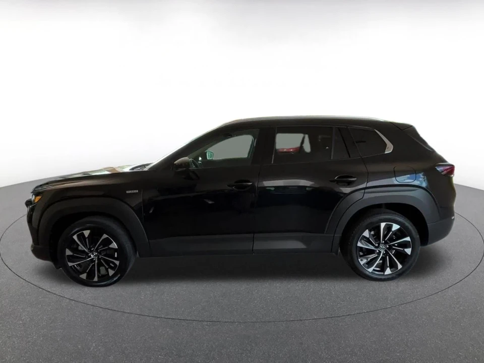 2025 Mazda CX-50 - Image 6 of 31