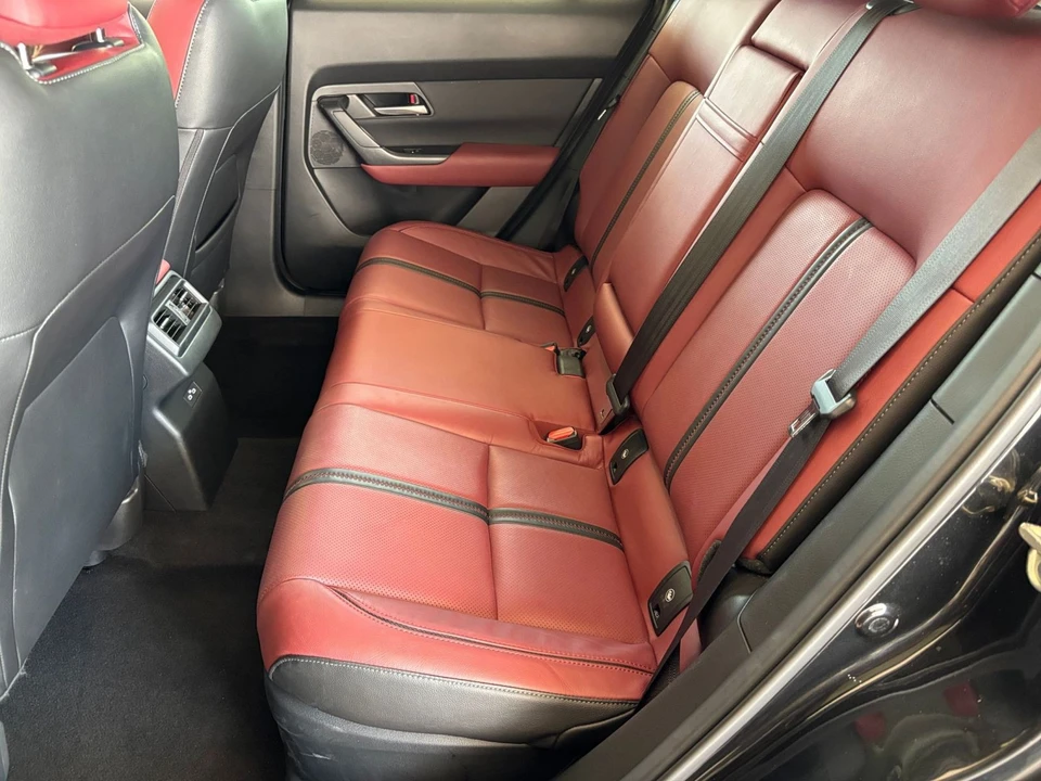 2025 Mazda CX-50 - Image 22 of 31