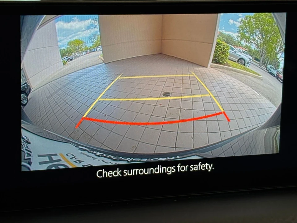 2025 Mazda CX-50 - Image 21 of 31