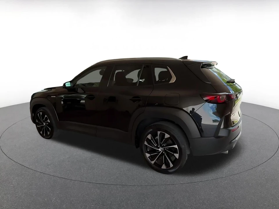 2025 Mazda CX-50 - Image 7 of 31