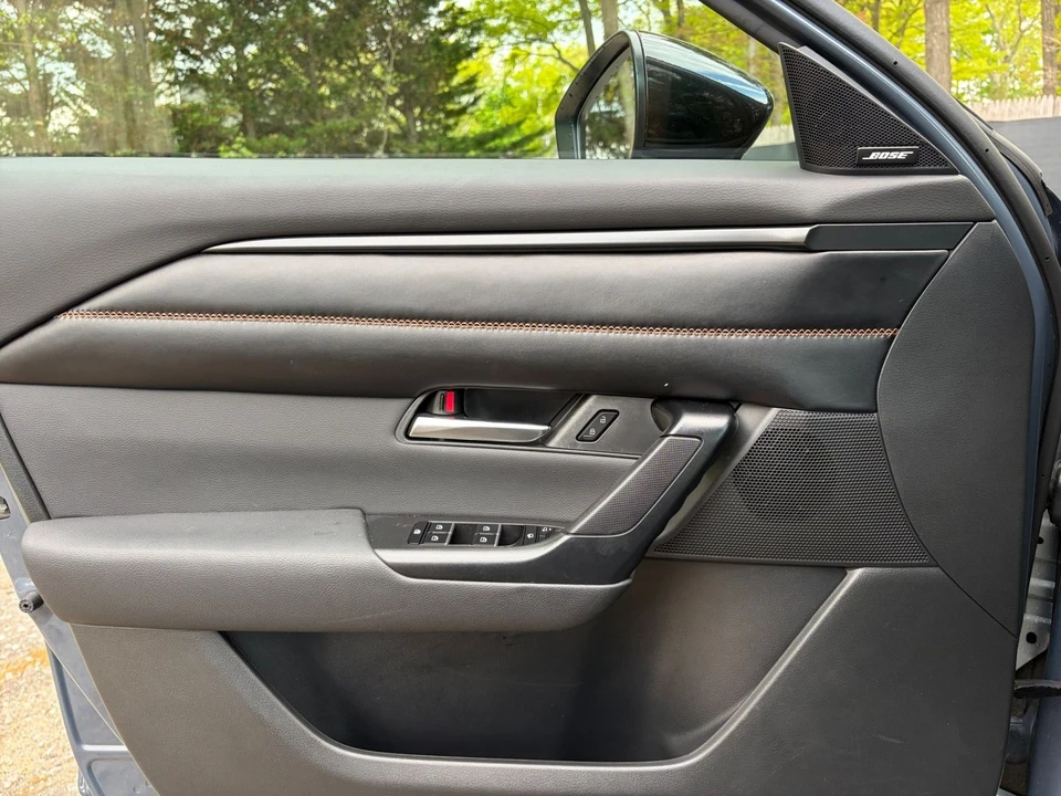 2025 Mazda CX-50 - Image 20 of 31