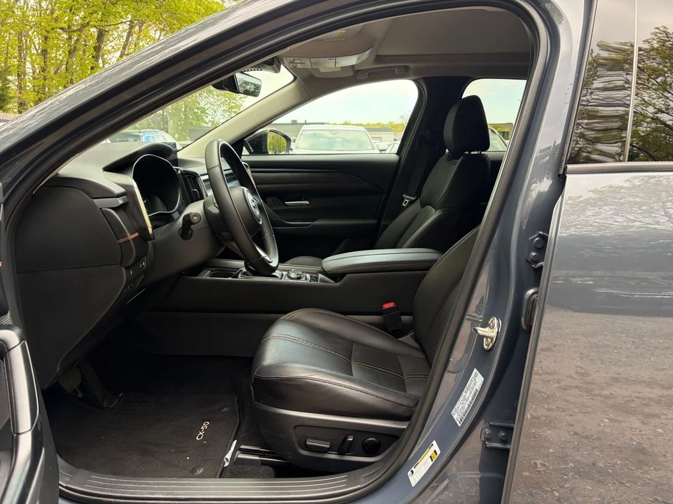 2025 Mazda CX-50 - Image 30 of 31