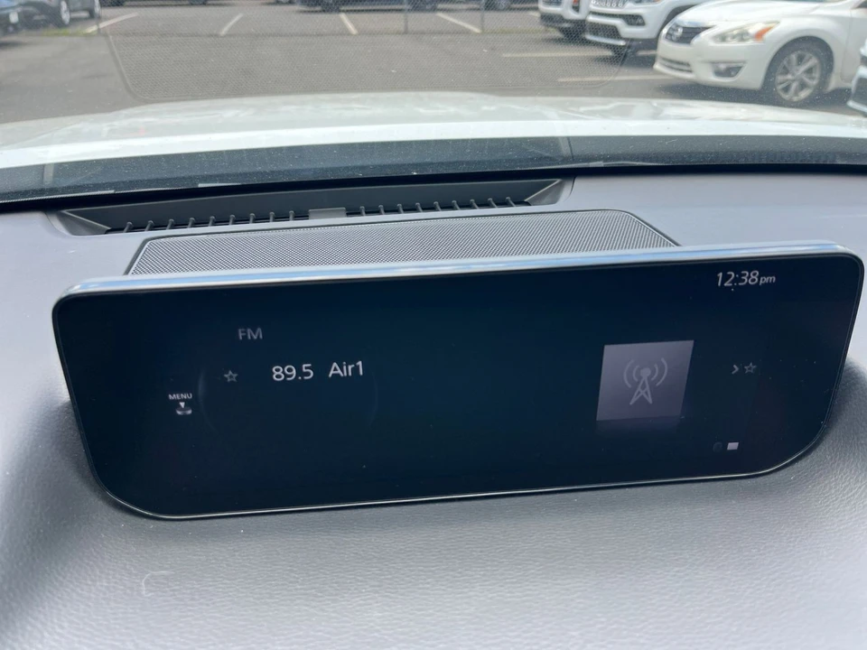 2025 Mazda CX-50 - Image 19 of 31