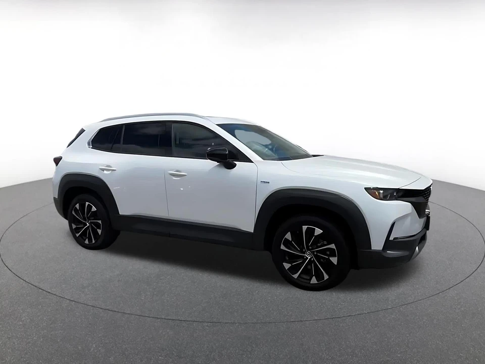 2025 Mazda CX-50 - Image 2 of 31