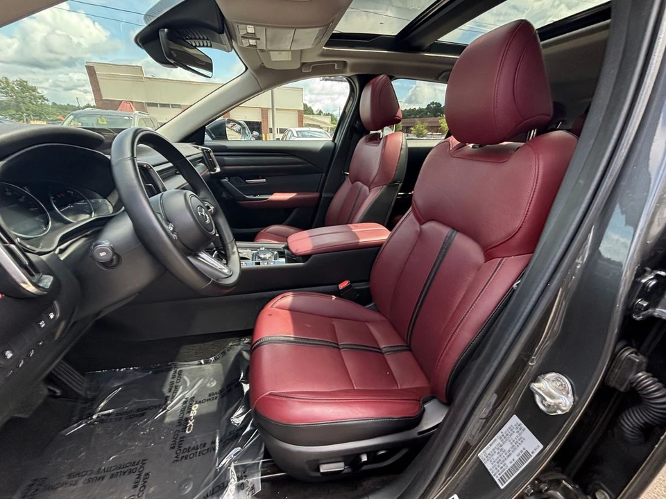 2025 Mazda CX-50 - Image 29 of 31