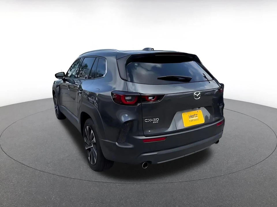 2025 Mazda CX-50 - Image 13 of 31