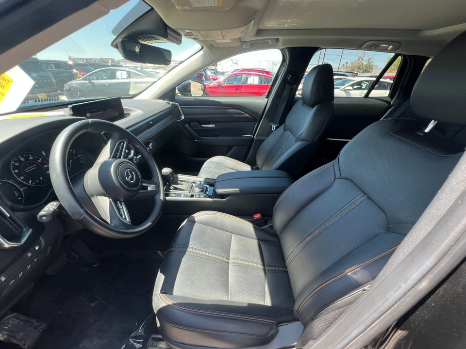 2025 Mazda CX-50 - Image 23 of 31