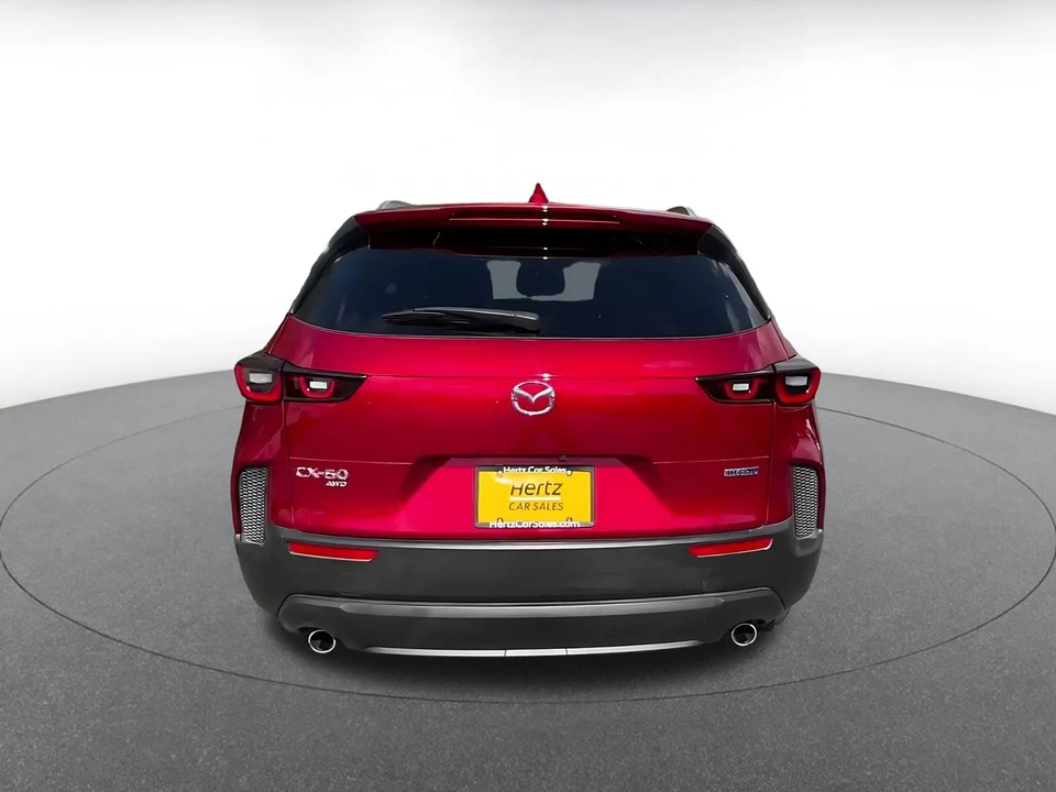 2025 Mazda CX-50 - Image 10 of 31