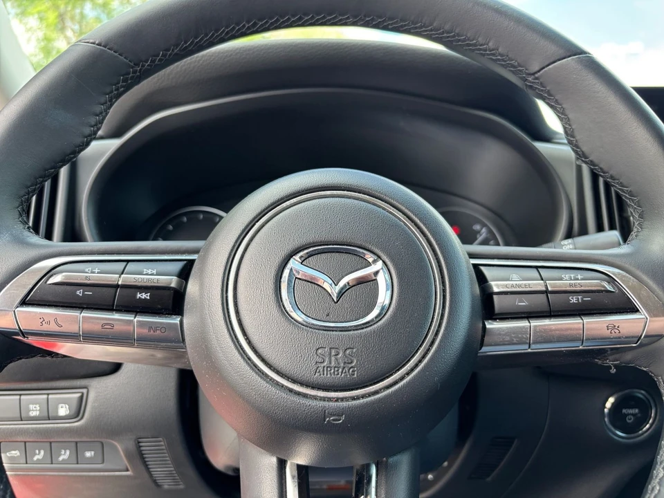 2025 Mazda CX-50 - Image 24 of 31