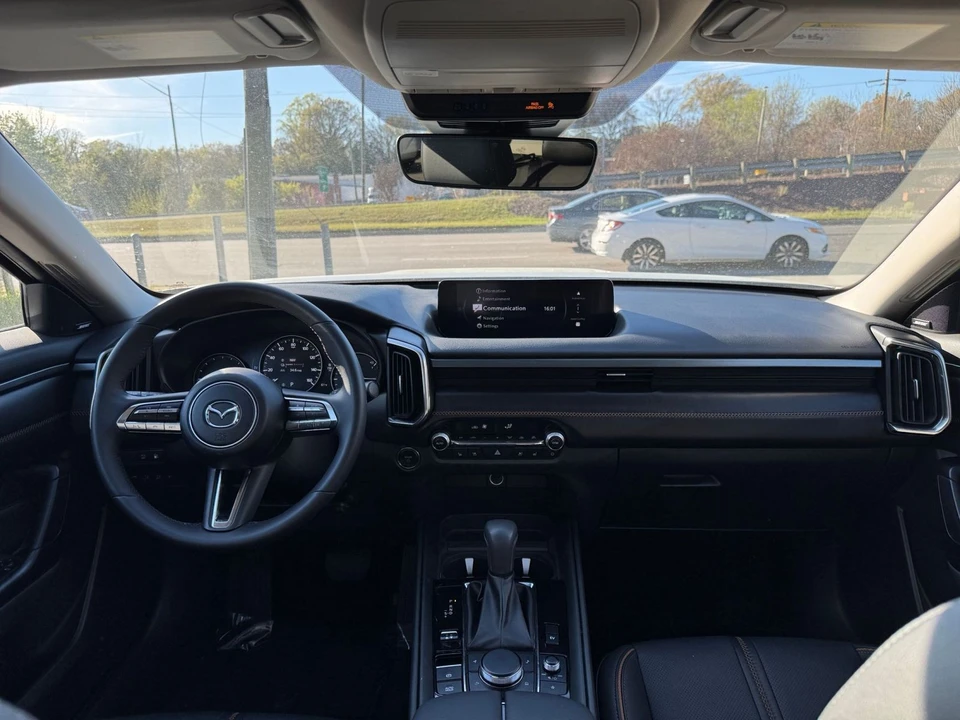 2025 Mazda CX-50 - Image 26 of 31
